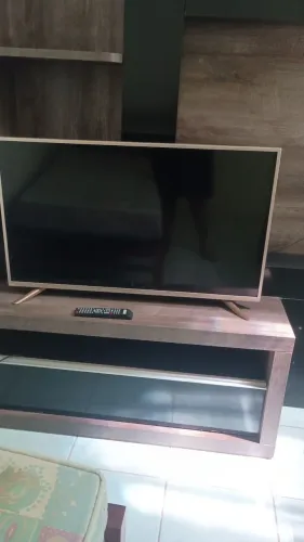 TV Philco de 43 polegadas usada excelente