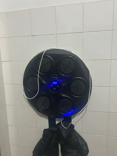 Máquina De Boxe Musical Bluetooth Modos Com Luvas brinquedo / treino agilidade