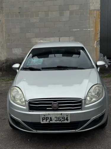 Fiat Linea Essence 1.8 Flex 16V 4P 2015