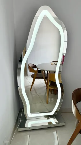 Espelho orgânico com Led