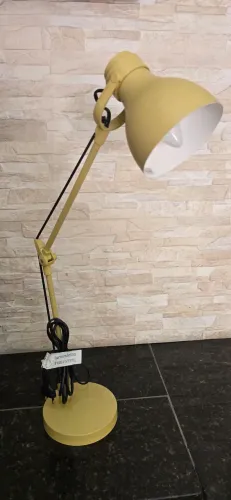 LUMINÁRIA DE MESA HOIST AMARELO