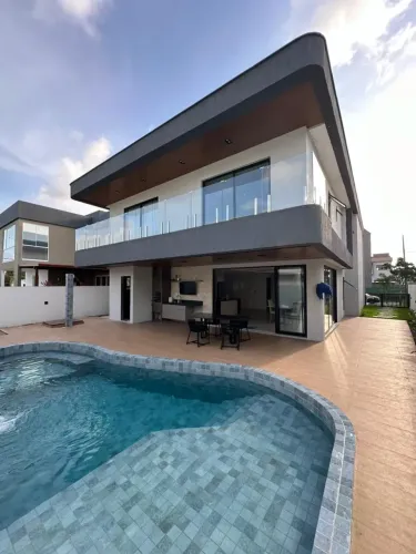 Casa em Condominio de Alto Padrão na Paraíba com 300m²