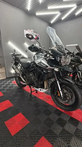 TRIUMPH TIGER 1200 XCa 2018 - A Mais Completa da Categoria