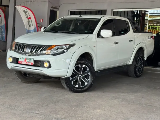 Mitsubishi L200 2.4 16V Turbo Diesel Sport GL CD 4P 4X4 Manual 2021