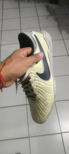 Chuteira nike tiempo