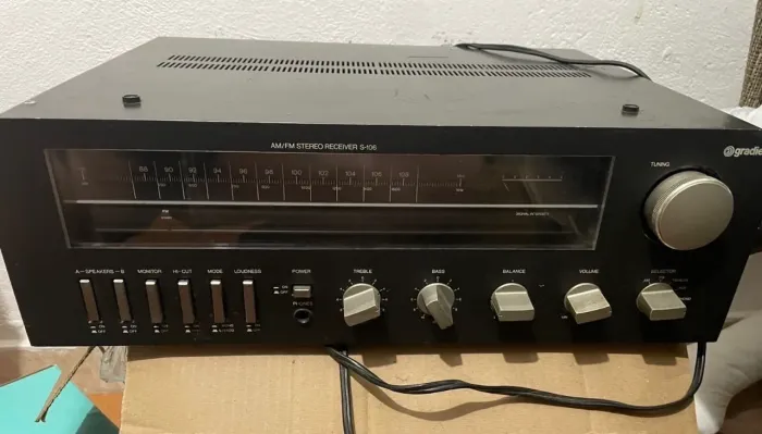 Rádio am fm gradiente s100 