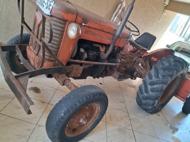 Trator MF 50x