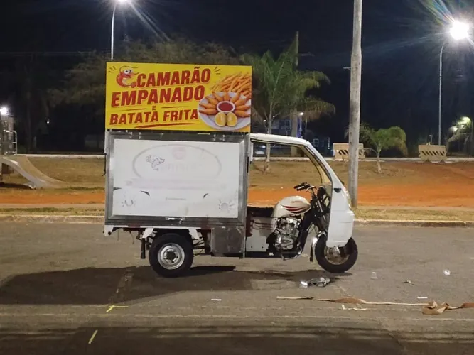 Motocar Food Truck Em Inox - Completa e Autossuficiente (Pronta para Trabalhar)