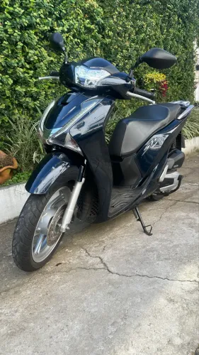 Moto Honda Sh único dono! 5.000 km
