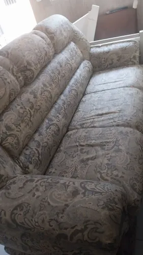 Vende se sofa impermeável 