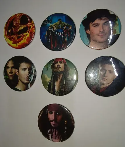 7 bottons personalizados de filmes e séries