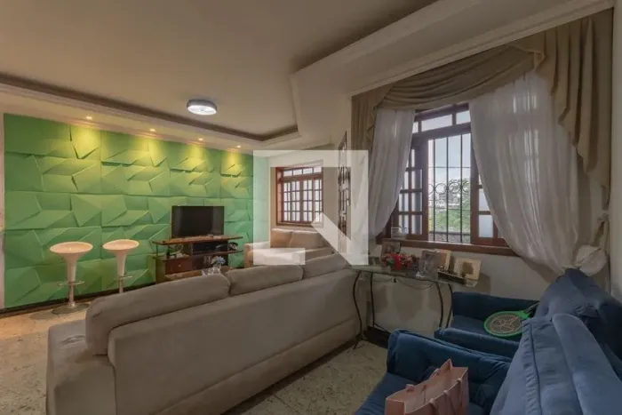 Casa à Venda - Castelo, 3 Quartos, 144 m2