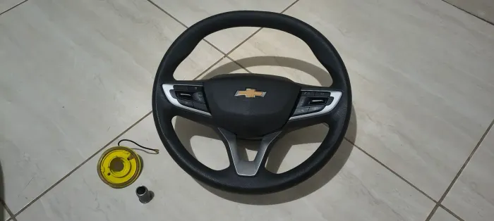 Volante novo onix (com a capa da buzina e sem bolsa do airbag)