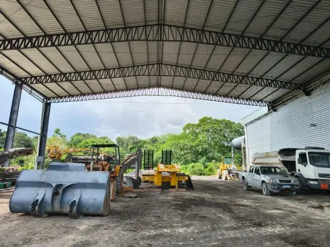 GALPÃO PARA LOCAÇÃO - PRINCIPAL DO DETRAN / Área de galpão: 1.800 m² Área de pátio