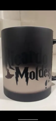 Caneca Mágica a Arte Aparece com o Líquido Quente