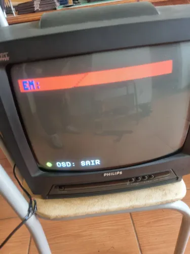 Tv philips 14 polegadas (obs: sem controle)