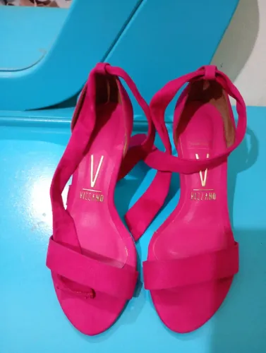 Sandália de salto Pink vizzano número 34 sexy delicada e sensual