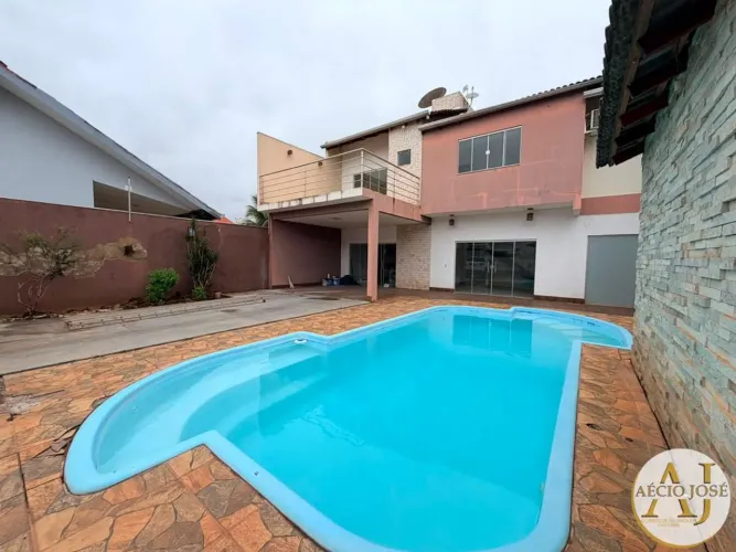 Sobrado com Piscina e 3 Suítes para Locação no Jardim Califórnia