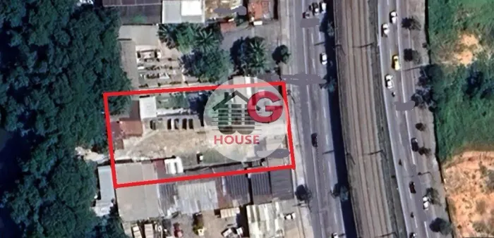 Lote de 1.900 m² à venda no Dona Clara