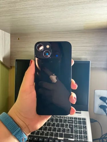iPhone 13 128GB - Excelente Estado