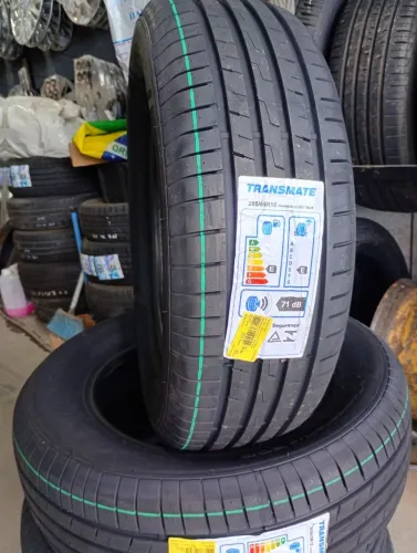Pneu 205-65R15 (Novo importado)