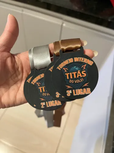 MEDALHAS E TROFÉUS
