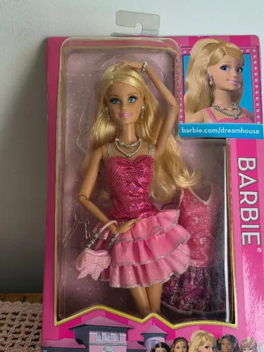 Barbie dreamhouse na caixa