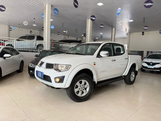 Mitsubishi L200 Triton HPE 3.5 CD V6 24V Flex Aut. 2012