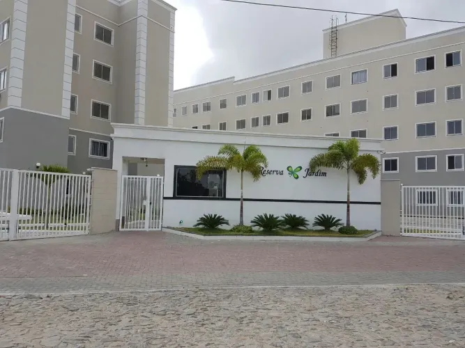 Apto no Castelão com 2 quartos, 1 banheiro e 1 vaga