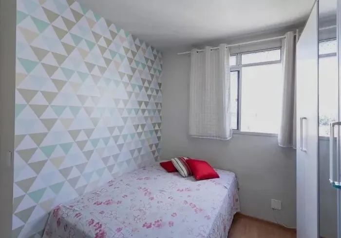 Apartamento ( 2 dormitórios ) , aluguel anual com caução e com mobília.