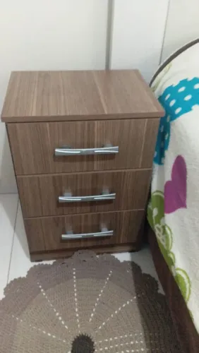 Vendo criado mudo