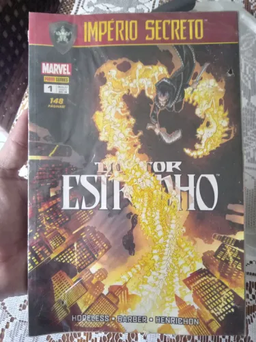 HQ Doutor Estranho volume 1 Império Secreto lacrada 148 páginas