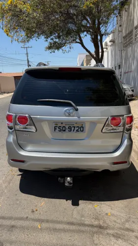 Toyota Hilux SW4 SR 4X2 2.7/ 2.7 Flex 16V Aut. 2015
