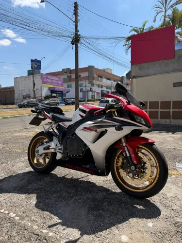 Honda CBR 1000RR Fireblade 2007