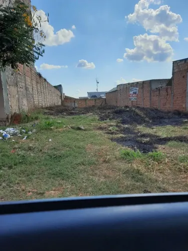 TERRENO Á VENDA 178 METROS NO ISAURA GARMS