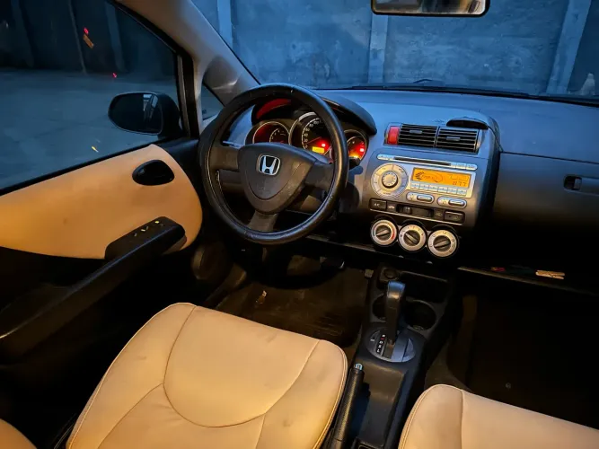 Honda Fit LX 1.4/ 1.4 Flex 8v/16v 5P Aut. 2005
