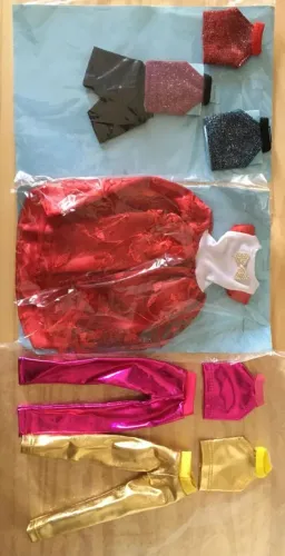 Lote - 9 peças - Roupa para boneca (Barbie e afins)