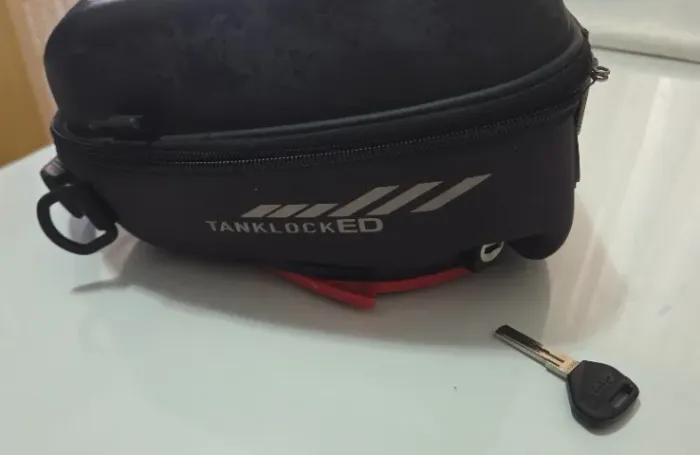 Bolsa tanque Givi com Chave