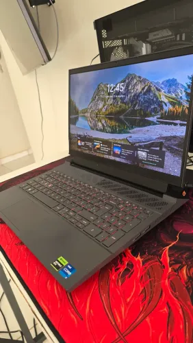 Notebook Gamer Dell G15 5530 (RTX 4050; i7 13650hx)