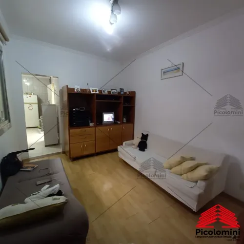 Casa à venda na Moóca com 1 quarto, sala 2 ambientes, cozinha com lavanderia, 1 banheiro,
