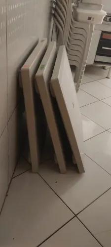 Mesa desmontável 