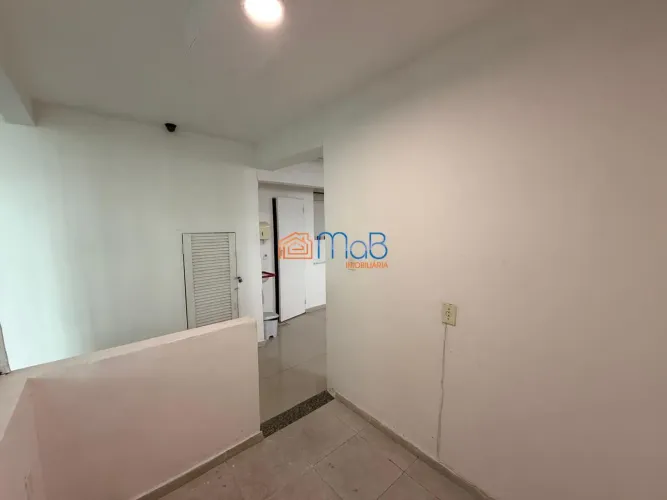 Casa Comercial com Duas Salas