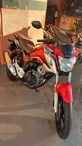 Vende-se titan cg 160 