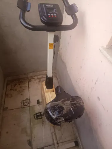 Bicicleta Ergométrica Movement Biocycle ? Banco Quebrado (Para Conserto)