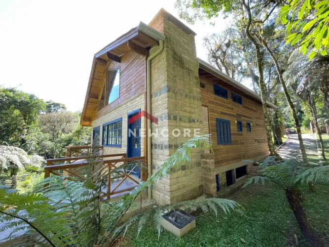 Casa em Av Atlântica ( Antiga Av B) - Alpes - São Francisco de Paula/RS