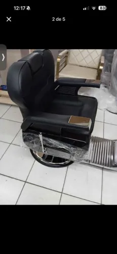 Cadeira reforçada de barbeiro