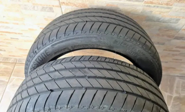 2 Pneus Bridgestone Turanza 205/50 R17