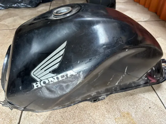 Tanque cb300