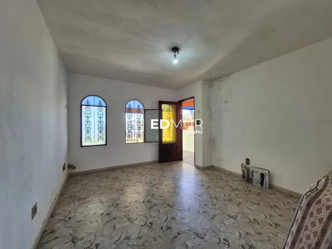 SOBRADO para VENDA com 179m² no bairro Parque Oratorio com 2 quartos e 2 vagas. Santo Andr