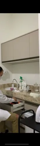 Armário , bancada com pia, pia de canto